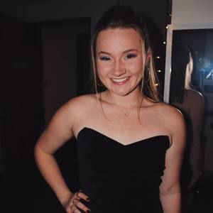 Meet your Posher, Michaela